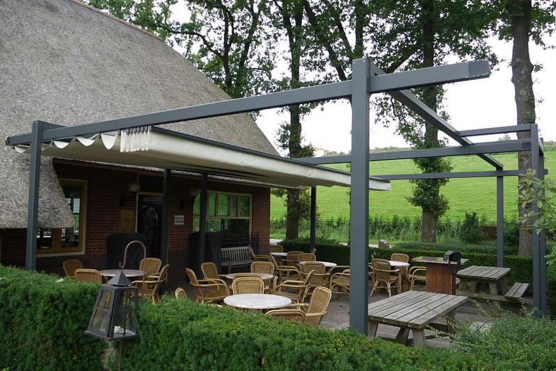 wat-kost-een-aluminium-terrasoverkapping-4